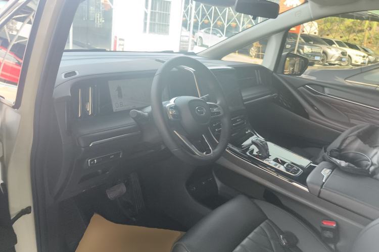 Used GAC Trumpchi M8 2024 Master Series 400T Prestige Edition