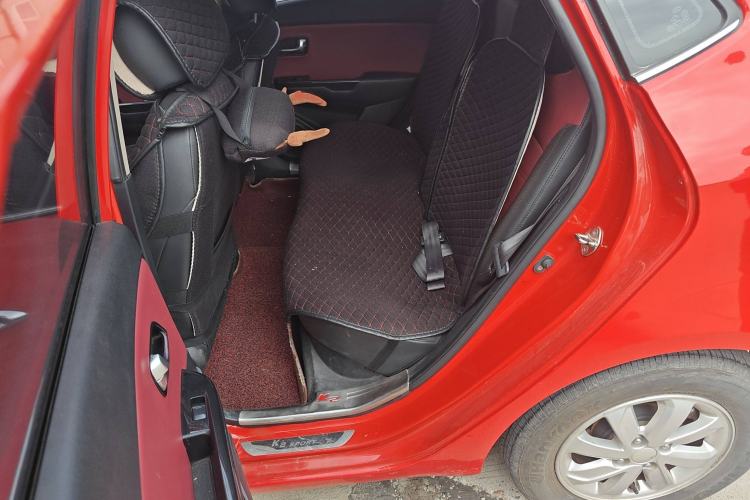 Used Kia K2 2015 Hatchback 1.4L AT GLS Cool Edition
