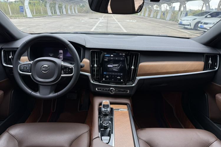 Used Volvo S90 2022 B5 Zhiyi Luxury Edition