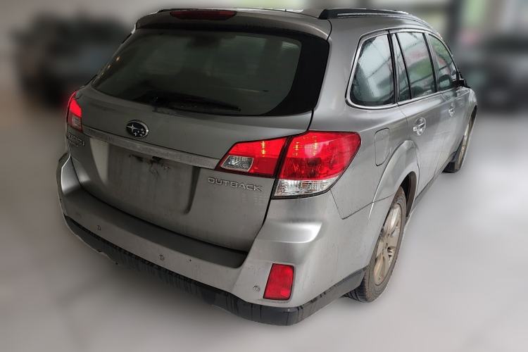 Used Subaru Outback 2010 2.5i Luxury Edition Rear Right 45 Deg