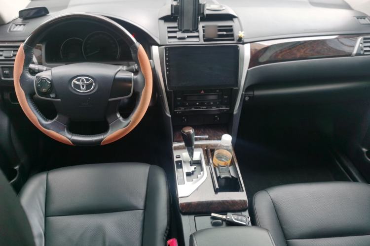 Used Toyota Camry 2015 2.0G Premier Edition
