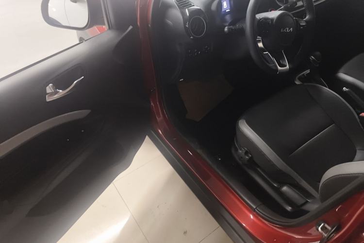 Used Kia kx1 Stonic 2021 1.4L CVT Fun Edition Driver Seat