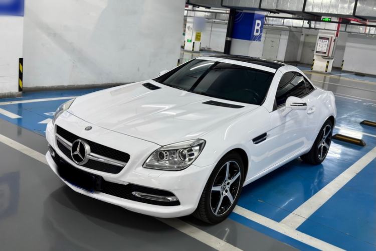 Used Mercedes-Benz SLK-Class 2011 SLK 200 Fashion Model
