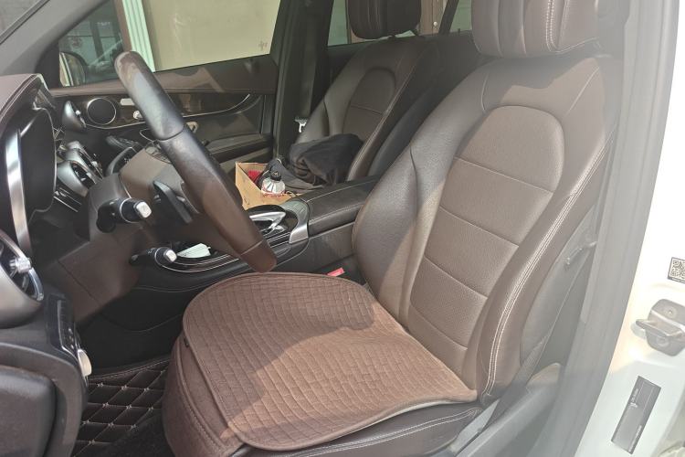 Used Mercedes-Benz GLC 2017 GLC 260 4MATIC Luxury Model
