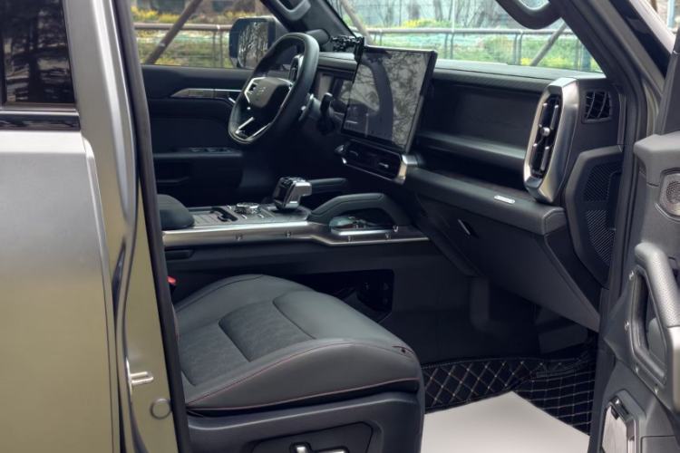 Used JETOUR Traveler 2023 2.0T All-Wheel Drive Conquer PRO