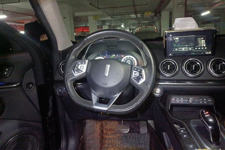 Used Wey VV5 2019 1.5T Two-Wheel Drive Smart Pioneer
