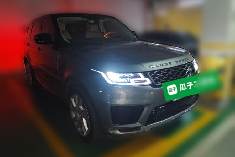 Used Land Rover Range Sport 2020 3.0 L6 HSE DYNAMIC Front Right 45 Deg