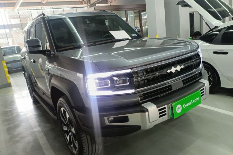 Used Formula Leopard Leopard 5 2023 Navigator Edition
