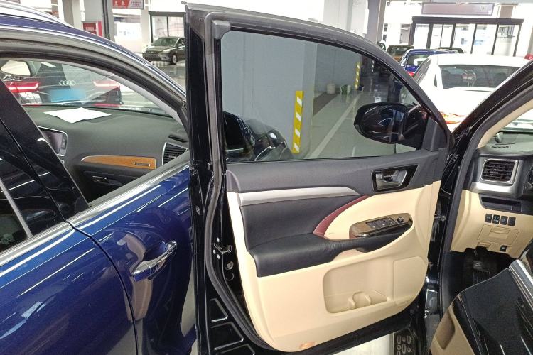 Used Toyota Highlander 2015 2.0T Two-Wheel Drive Elite Edition 7 Seats