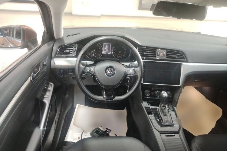 Used Volkswagen Lamando 2015 280TSI DSG Comfort Edition Steering Wheel