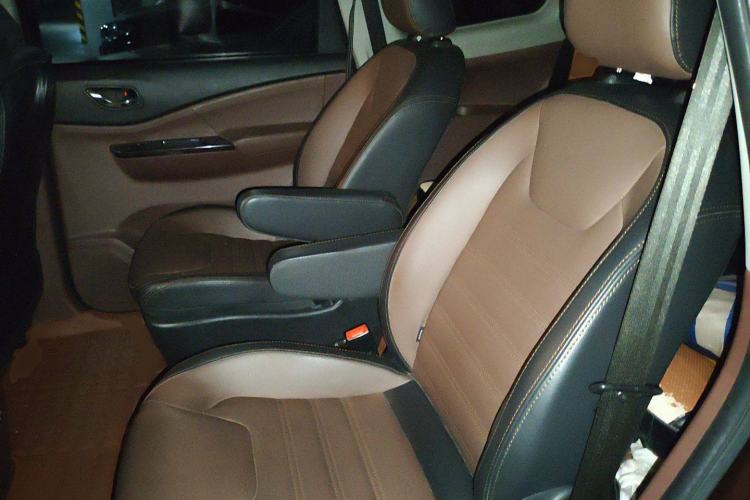 Used FORTHING SX6 2016 1.6L Manual Luxury Model
