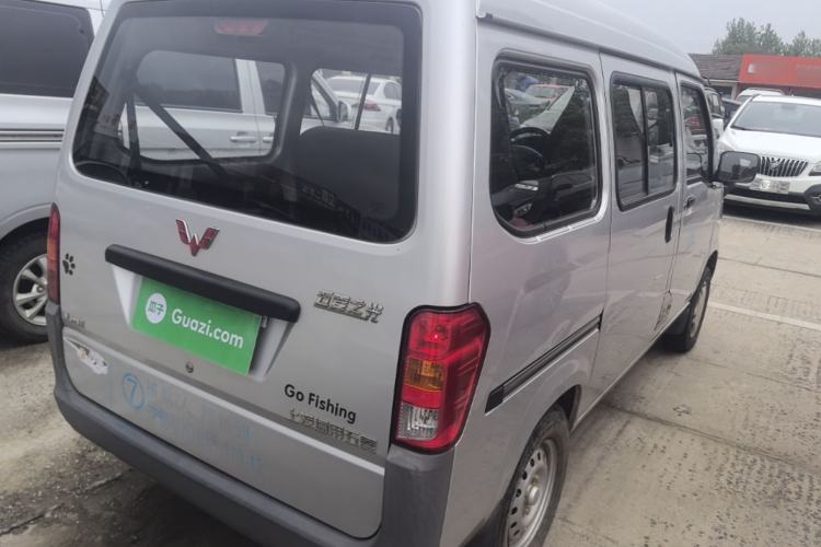 Used Wuling Zhiguang 2015 1.2L Practical LS-I Model Rear Right 45 Deg