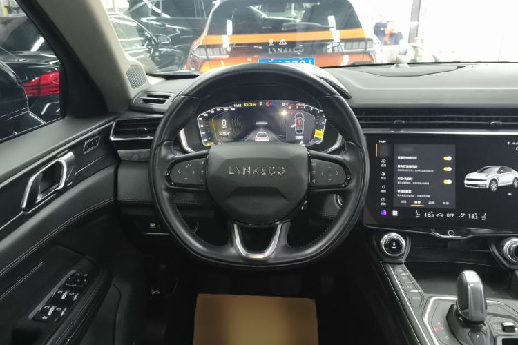 Used Lynk & Co 05 2020 2.0TD Two-Wheel Drive Shine Halo
