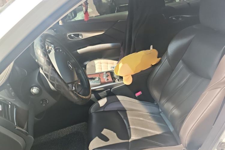 Used Infiniti Q70 2017 Q70L 3.5L Hybrid Luxury Edition Left Front Seat