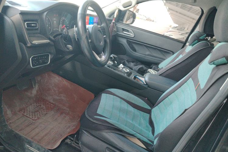 Used Great Wall Poer 2023 2.0T Commercial Version Automatic Diesel Two-Wheel Drive Elite Trim with Long Bed – GW4D20M Left Front Seat