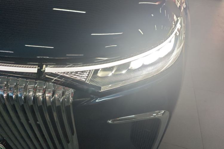 Used VOYAH Dream 2025 PHEV Four-Wheel Drive Prestige Kunpeng Edition
