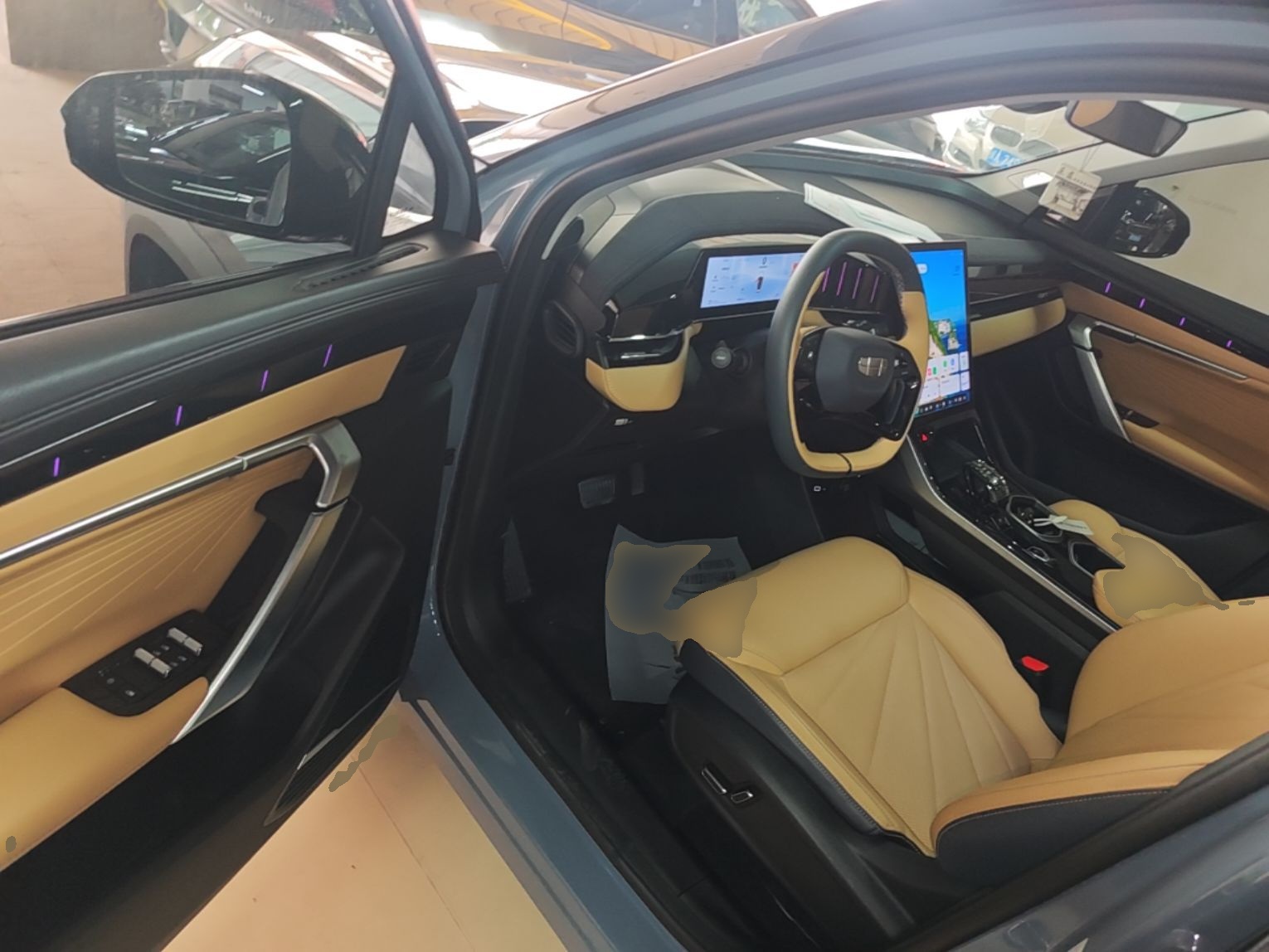 Geely Auto FX11 2023 2.0TD DCT Prestige Edition — снимка 18