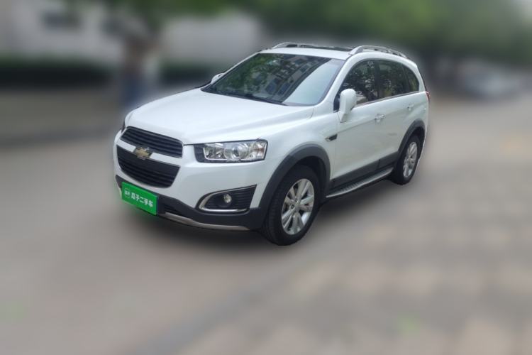 Used Chevrolet Captiva 2015 2.4L 4x4 Flagship Edition 7-Seater
