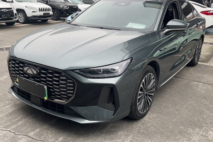 Used Chery Fengyun A8L 2025 1.5 TGDI 145 km Luxury Version
