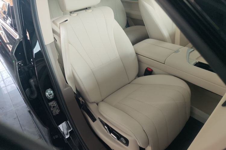 Used Wey Lanshan 2025 Four-Wheel Drive Max
