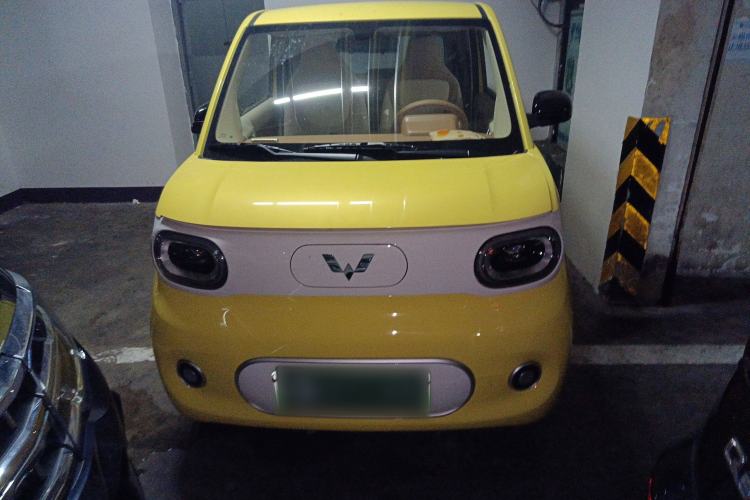 Used Wuling Hongguang MINIEV 2024 3rd Generation 215km Youth Edition Front