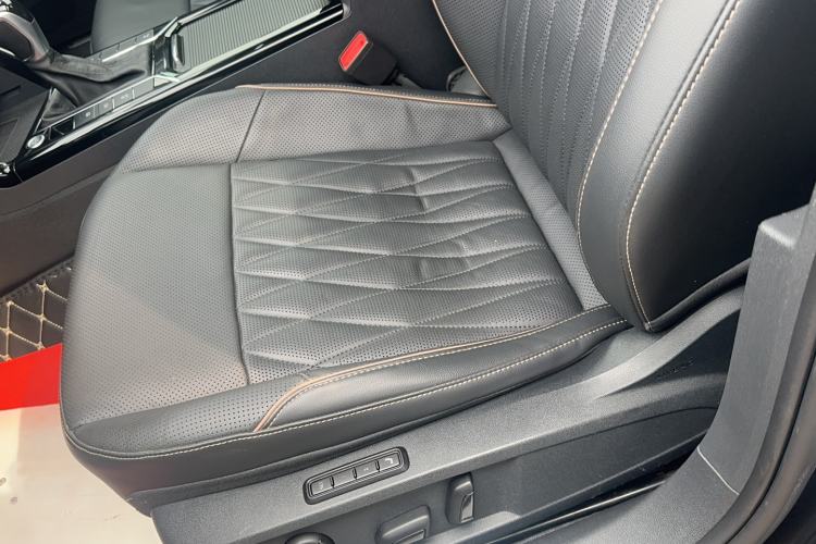 Used Volkswagen Passat 2020 330TSI Prestige Edition China VI Standard