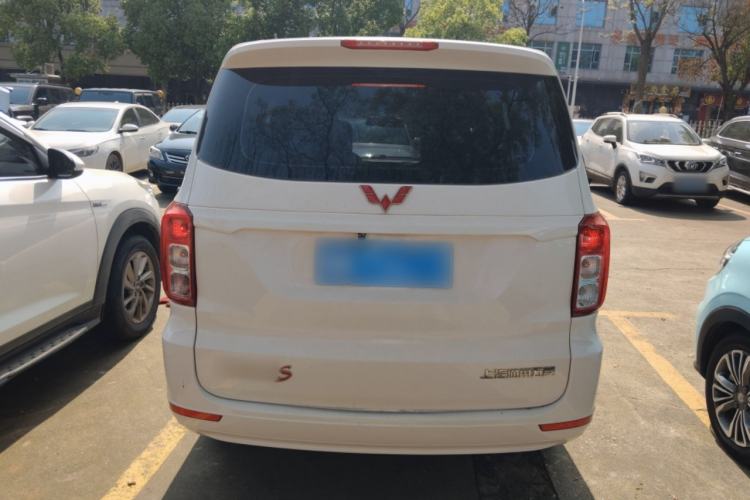Used Wuling Hongguang 2019 1.5L S Standard Version China VI LAR
