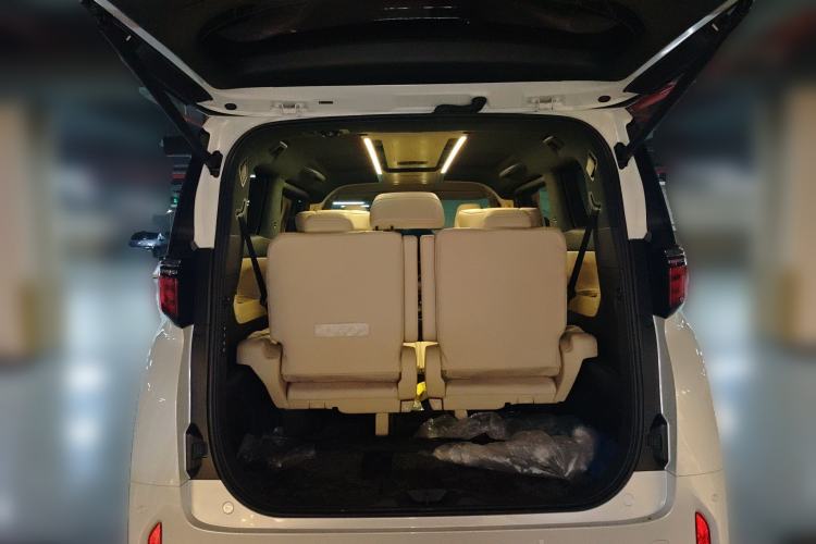 Used Toyota Alphard 2024 Dual-Engine 2.5L Prestige Edition