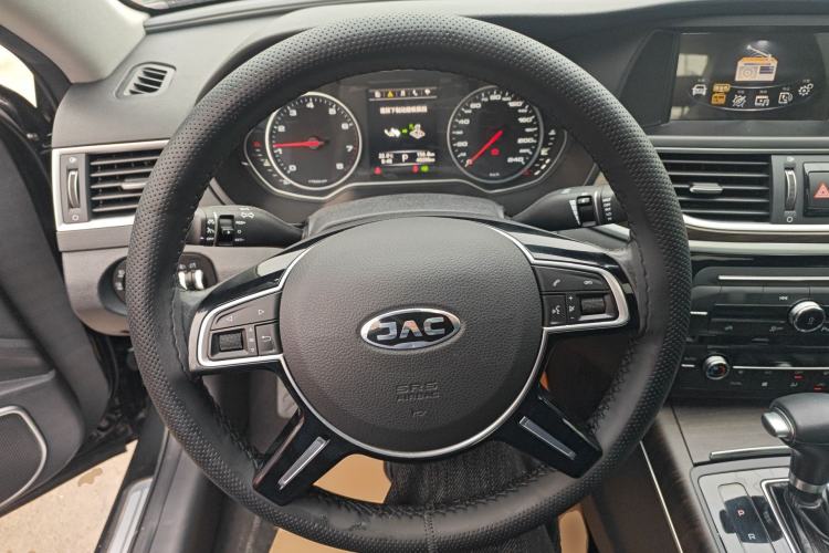 Used JAC Group Refine A60 2017 1.5 TGDI Automatic Luxury Model Steering Wheel