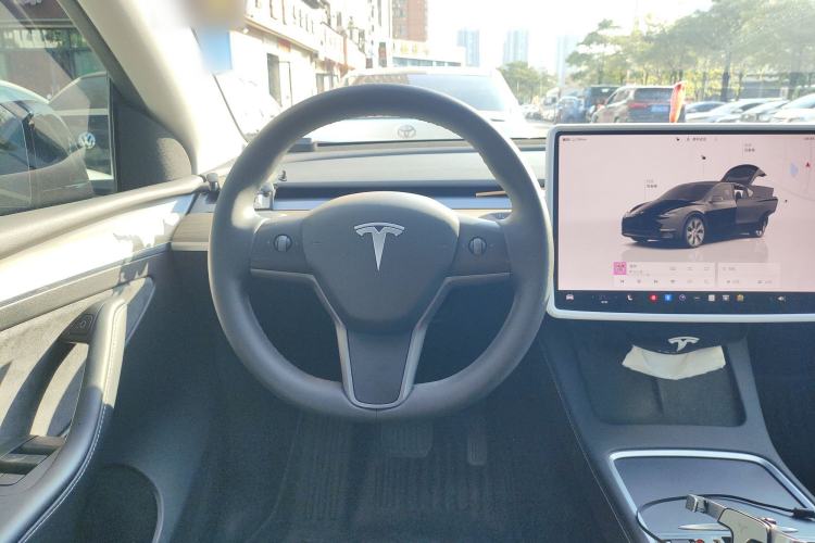 Used Tesla Model Y 2023 Rear-Wheel-Drive Version