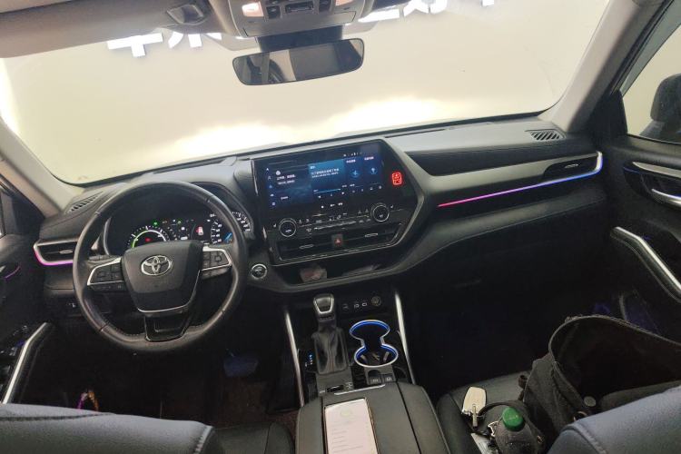 Used Toyota Highlander 2023 2.5L Smart Electric Hybrid Dual-Engine Four-Wheel Drive Prestige Version – 7 Seats
