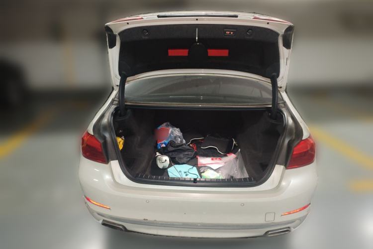 Used BMW 5 Series 2018 530Li Leading Edition Luxury Package
