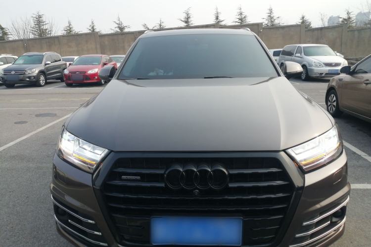 Used Audi Q7 2016 40 TFSI Comfort Model