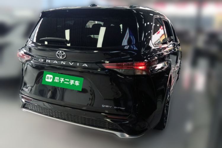 Used Toyota Granvia 2024 2.5L Hybrid Prestige PLUS Four-Wheel Drive Version Rear Right 45 Deg