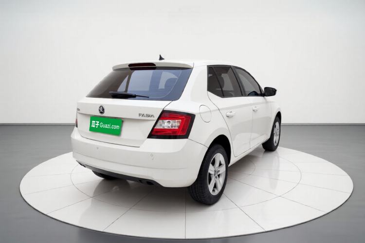 Used Skoda Fabia 2016 1.4L Automatic Car Enjoy Edition