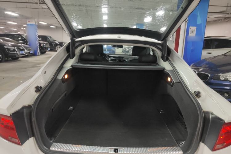 Used Audi A7 2013 30 FSI Standard Edition Trunk