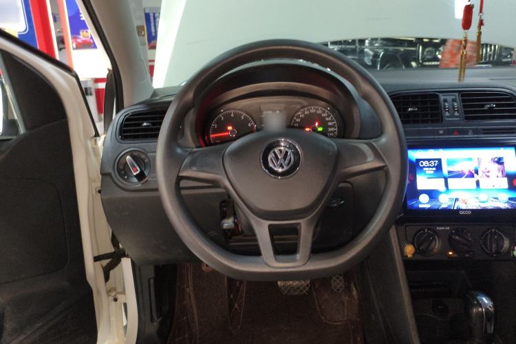 Used Volkswagen Polo 2018 1.5L Automatic Advanced Driving Model Steering Wheel