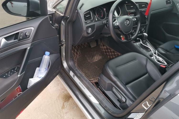 Used Volkswagen Golf 2019 1.8TSI Travel Edition