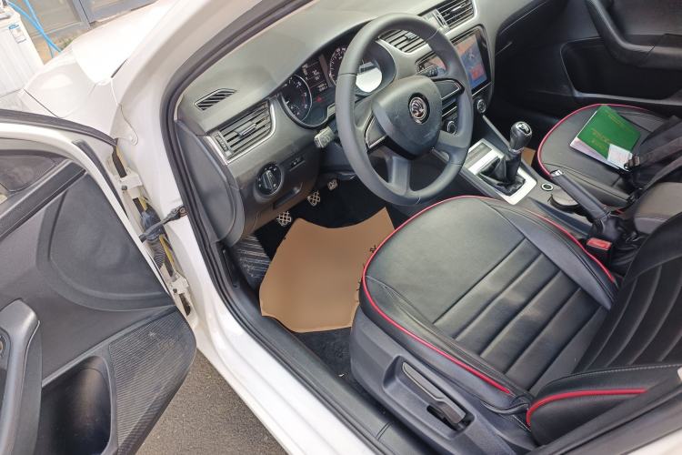 Used Skoda Octavia 2016 1.6L Manual Trend Edition