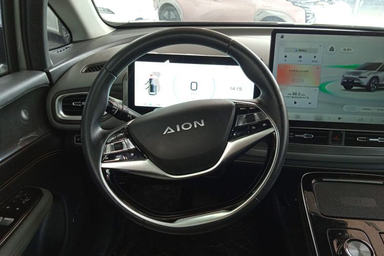 Used AION V 2021 Plus 80 Smart Edition Ternary Lithium Steering Wheel