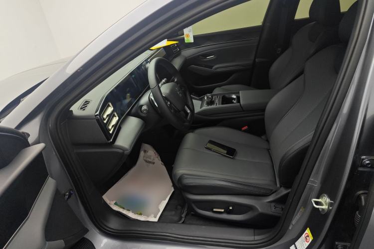 Used BYD Qin L 2025 DM-i Smart Drive 120KM Superior Model