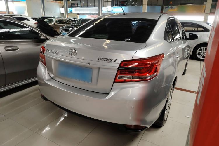 Used Toyota YARiS L Zhi Xiang 2017 1.5E CVT Dynamic Edition
