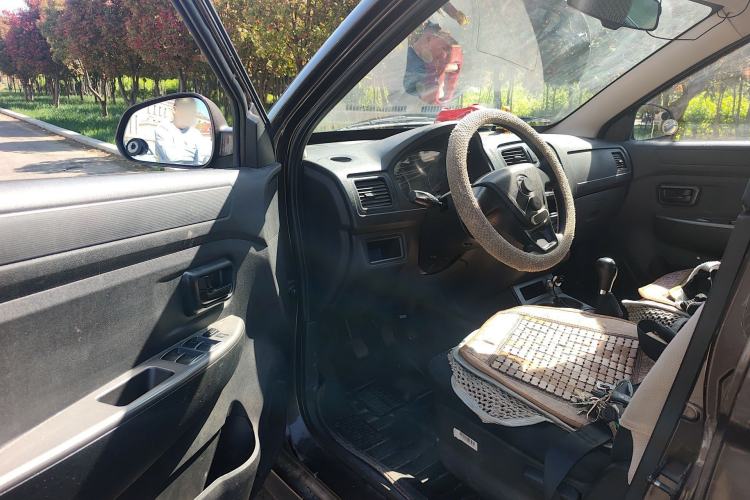 Used Dongfeng Fengon 330 2017 1.5L Manual Utility II DK15 Driver Seat