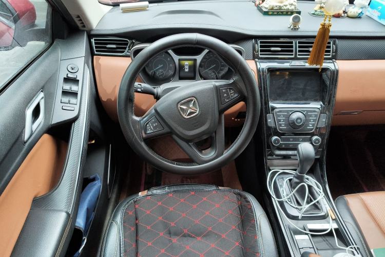 Used JMC Yusheng S330 2016 1.5L GTDi Automatic Two-Wheel Drive Prestige Edition
