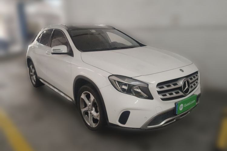 Used Mercedes-Benz GLA 2018 GLA 200 Sport Edition Front Right 45 Deg