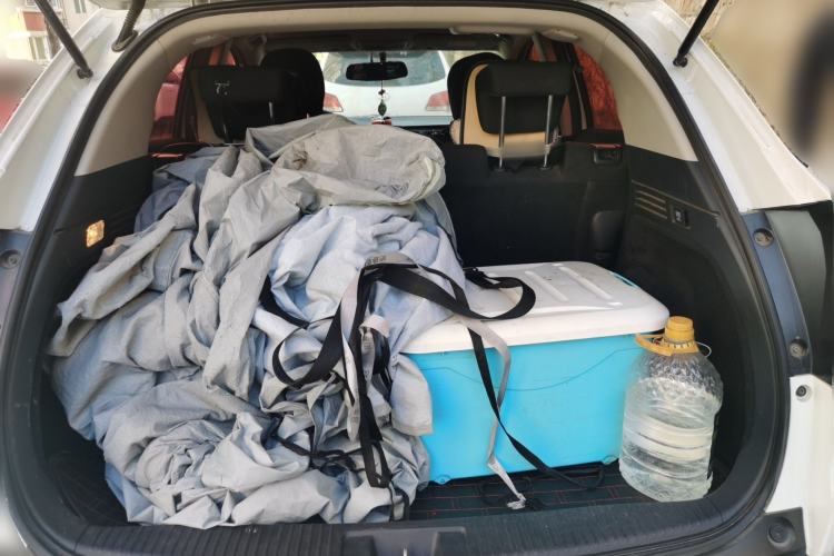 Used Honda Vezel 2017 1.5L CVT 2WD Comfort Model Trunk