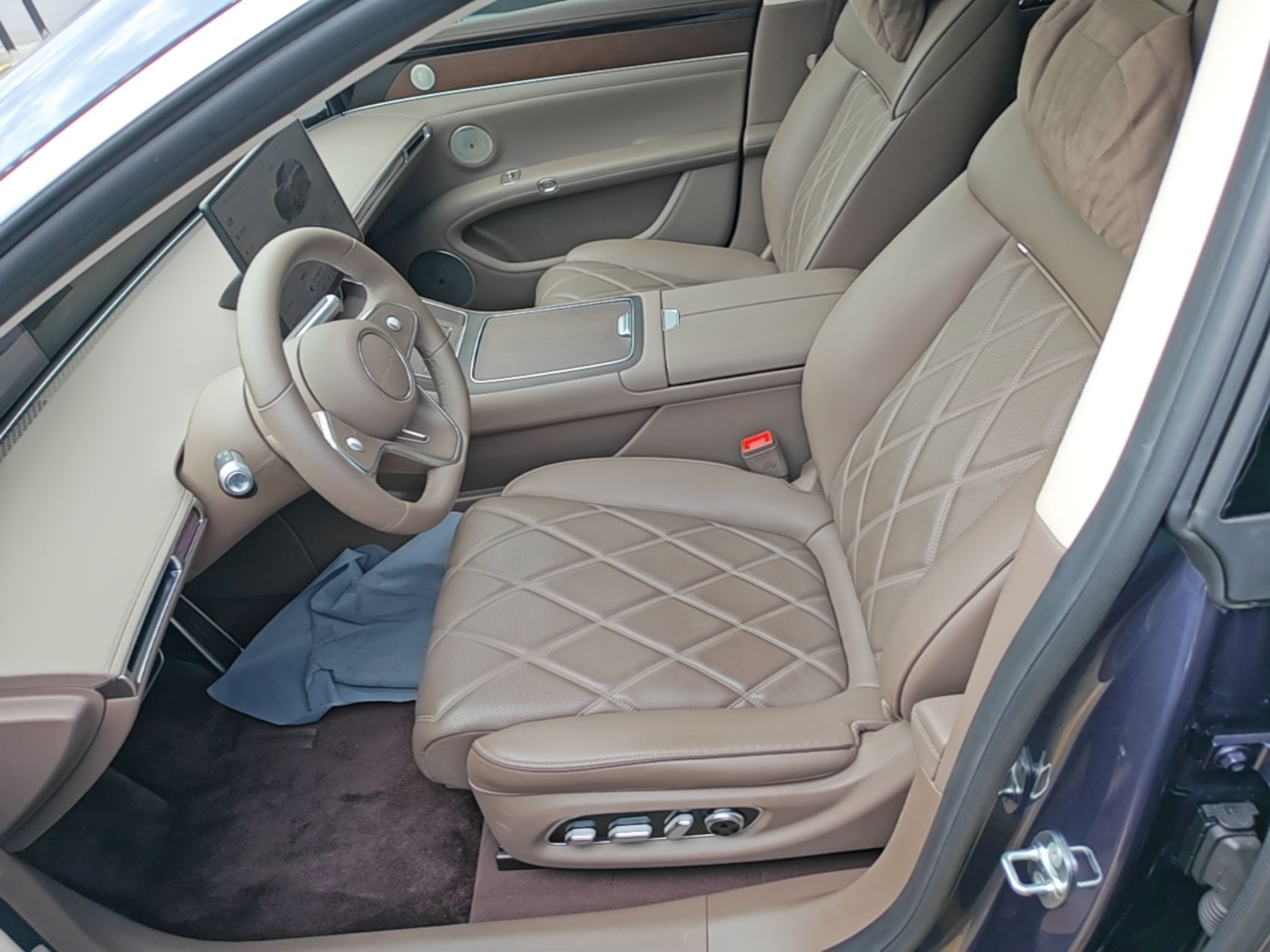 Vordere Reihe im Auto