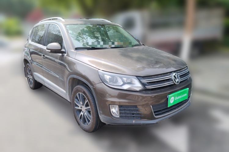 Used Volkswagen Tiguan 2016 300TSI Automatic Two-Wheel Drive Luxury Edition Front Right 45 Deg