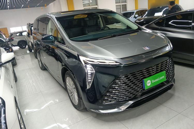 Used Buick Century 2023 2.0T Four-Seat Private Edition Front Right 45 Deg