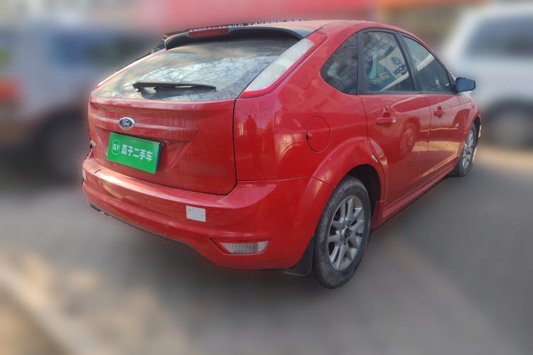 Used Ford Focus 2011 Sedan 1.8L Manual Comfort Model
